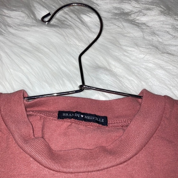 Brandy Melville Helen Butterfly T-shirt - Picture 6 of 9